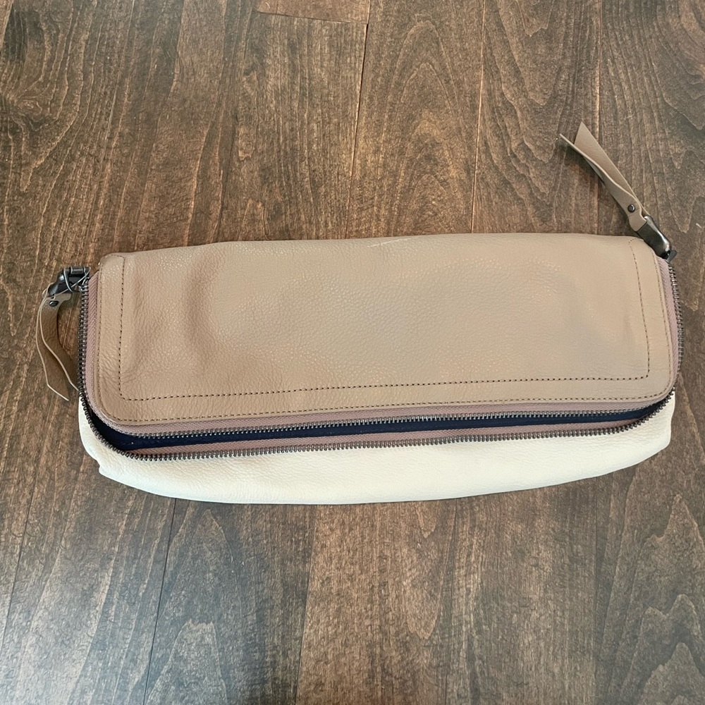 Splendid Two Toned Leather Clutch Purse